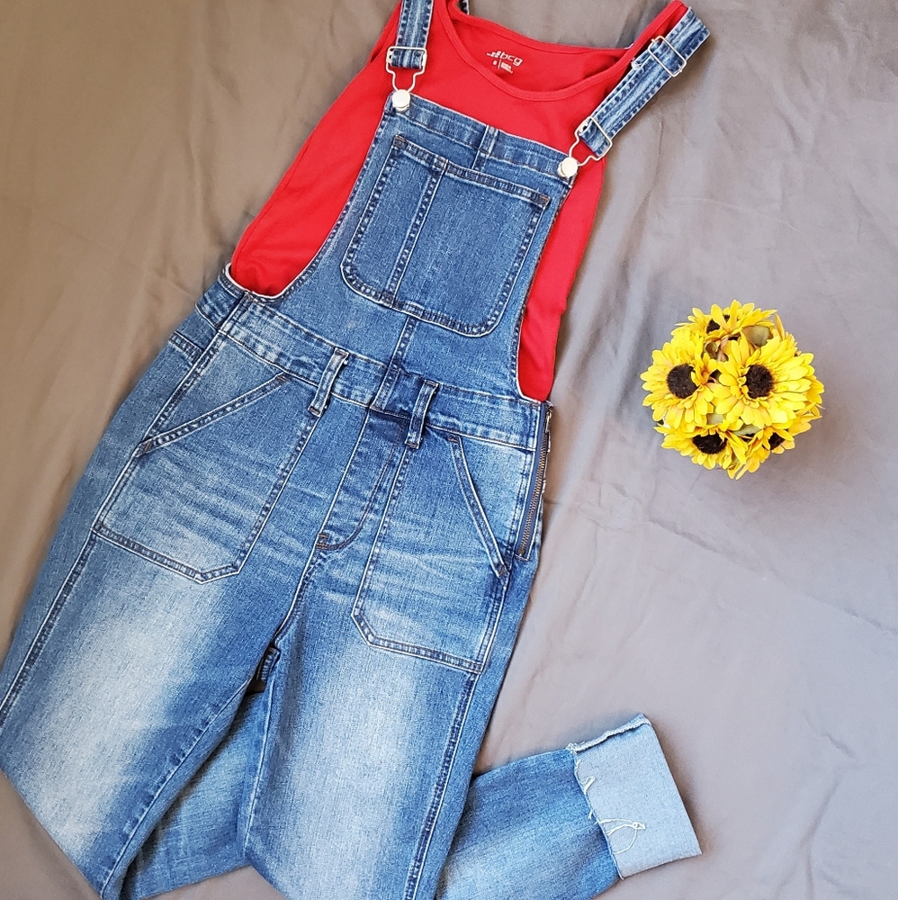 Womens/Juniors Capri XS overalls